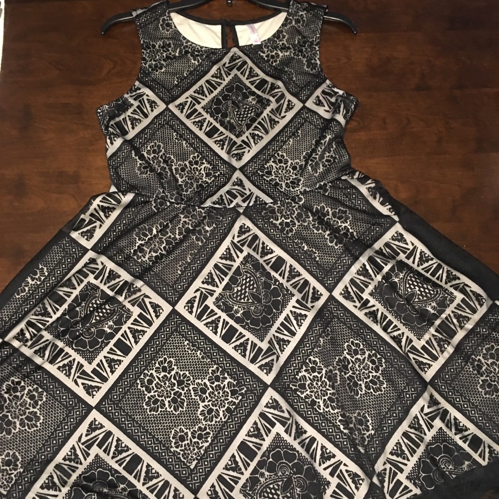 Juniors Womens Xhilaration Black Dress Sz Lrg NWT